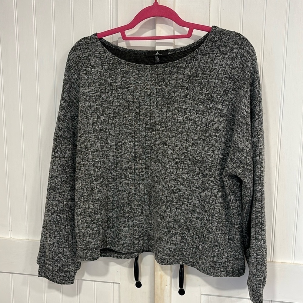 Jules & Leopold lightweight sweater.  Shades of dark gray/gray size L